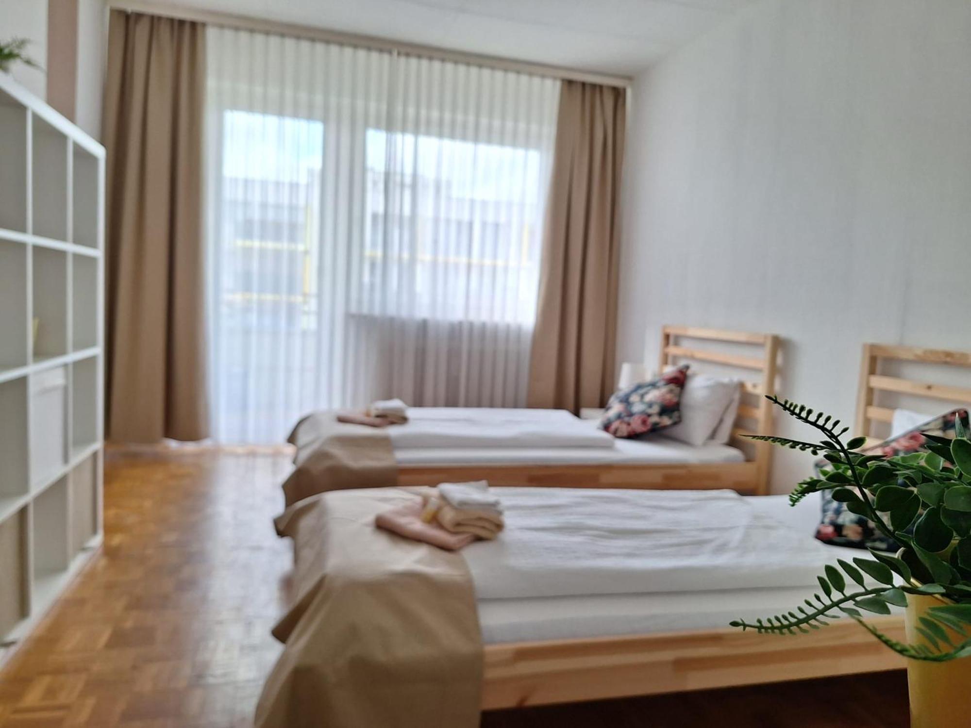 Brightcenterapartment Graz Esterno foto